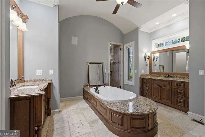 210 Etowah LNDG Ball Ground, GA 30107