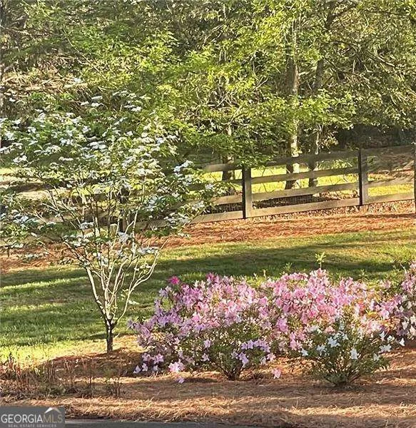 210 Etowah LNDG Ball Ground, GA 30107