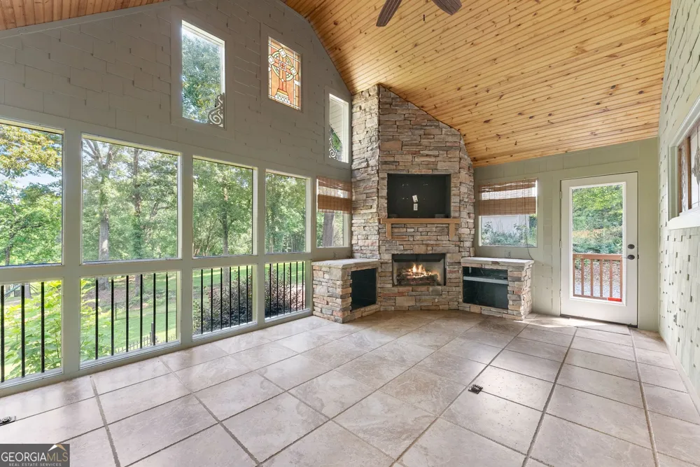 5825 Sweetbottom LN Clermont, GA 30527