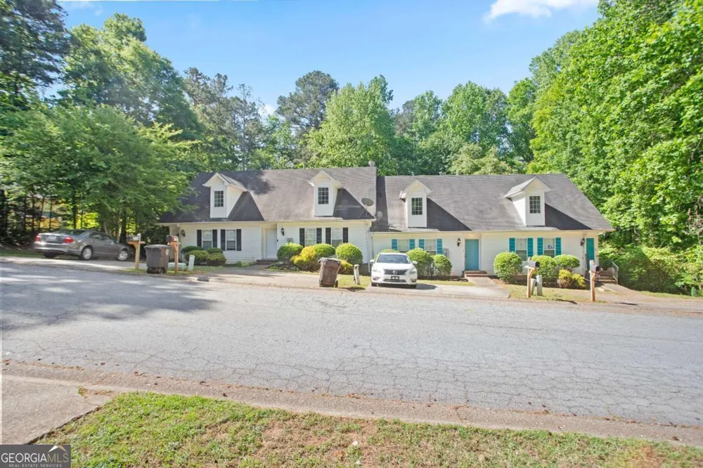 6712 Lakewood DR Douglasville, GA 30135