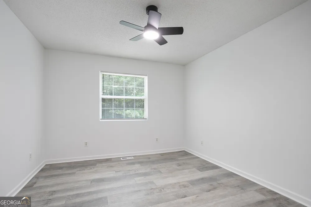 6712 Lakewood DR Douglasville, GA 30135