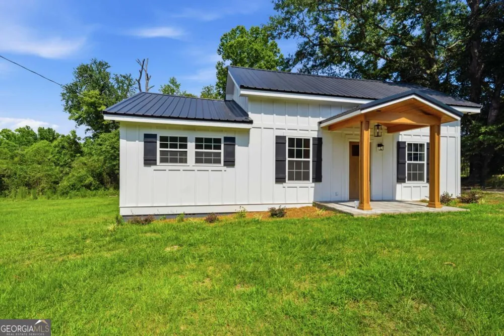 203 Main ST SE Toomsboro, GA 31090