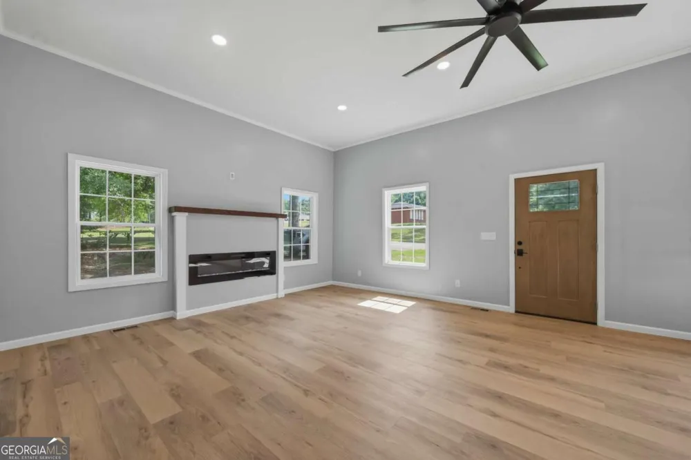 203 Main ST SE Toomsboro, GA 31090