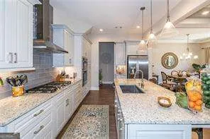 121 Via Roma Woodstock, GA 30188