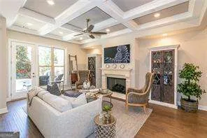 121 Via Roma Woodstock, GA 30188