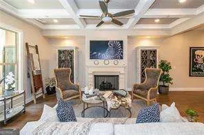 121 Via Roma Woodstock, GA 30188