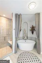 121 Via Roma Woodstock, GA 30188
