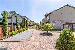 121 Via Roma Woodstock, GA 30188