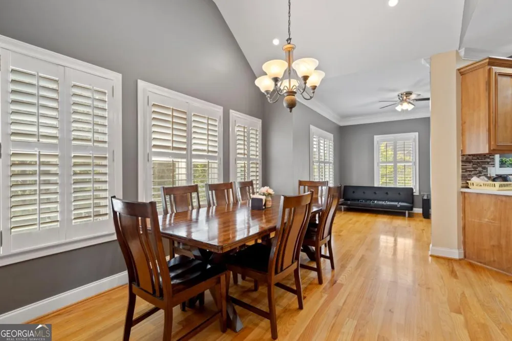 407 Overlook WAY Cohutta, GA 30710