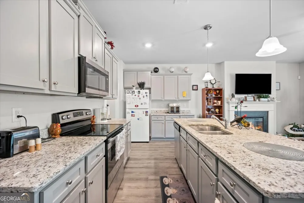 7503 Knoll Hollow RD Lithonia, GA 30058