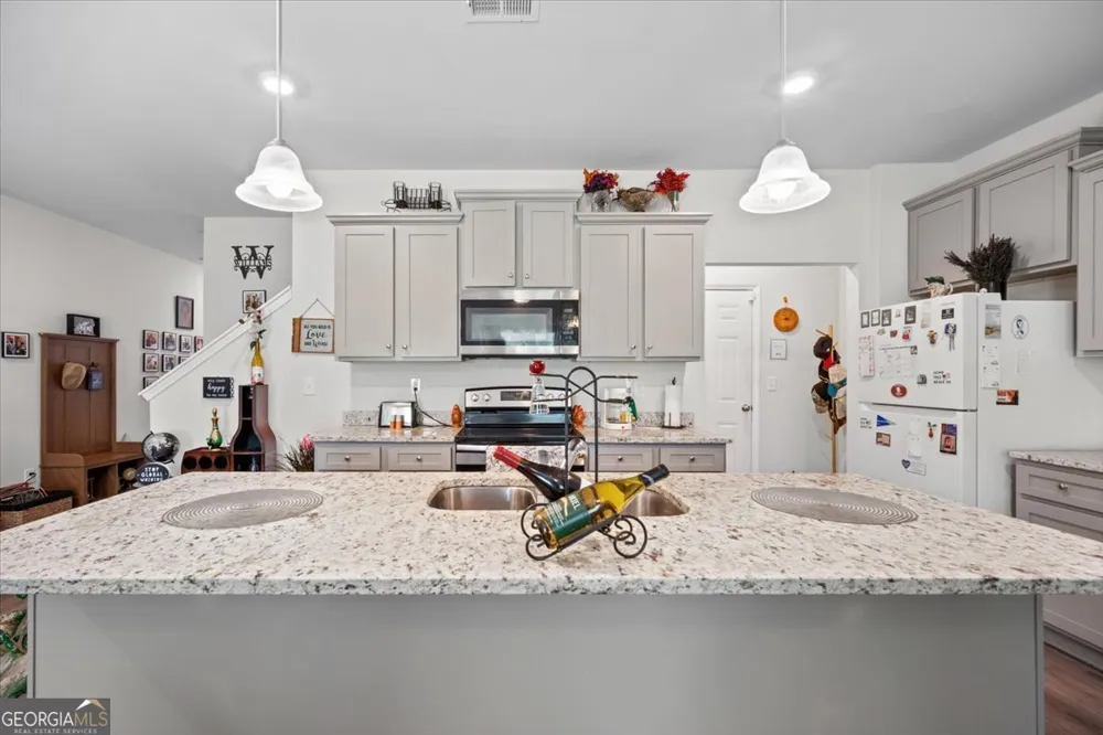 7503 Knoll Hollow RD Lithonia, GA 30058