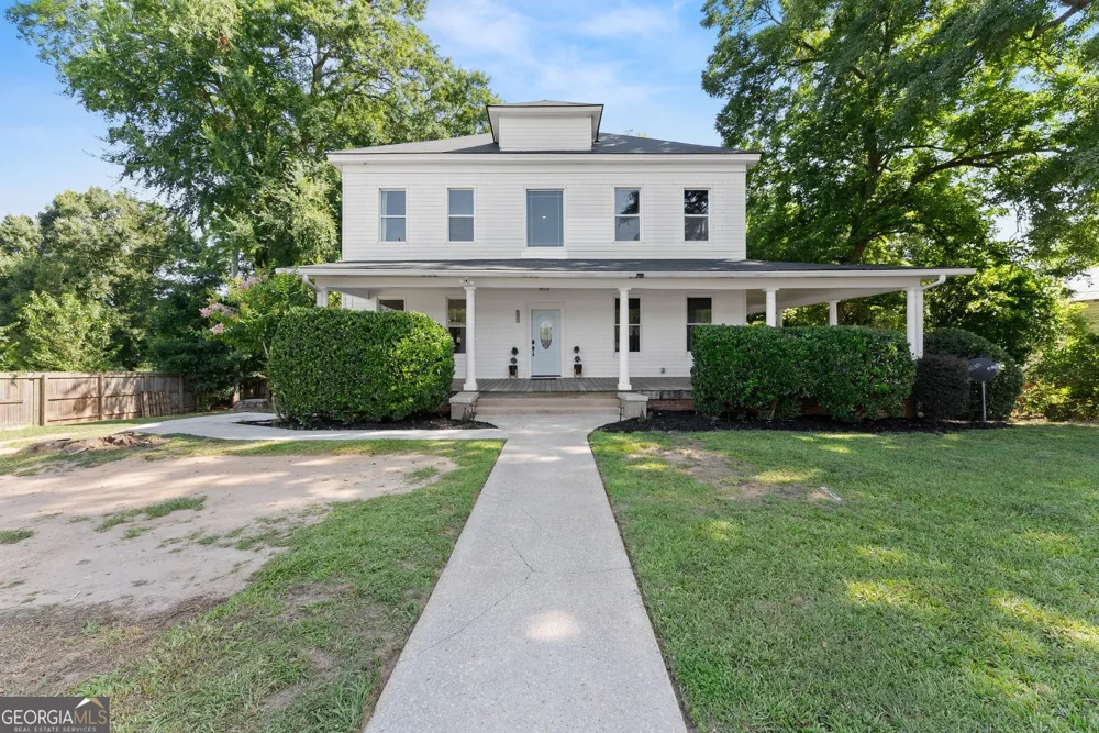 2158 N Broad ST Commerce, GA 30529