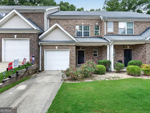 2555 Flat Shoals RD