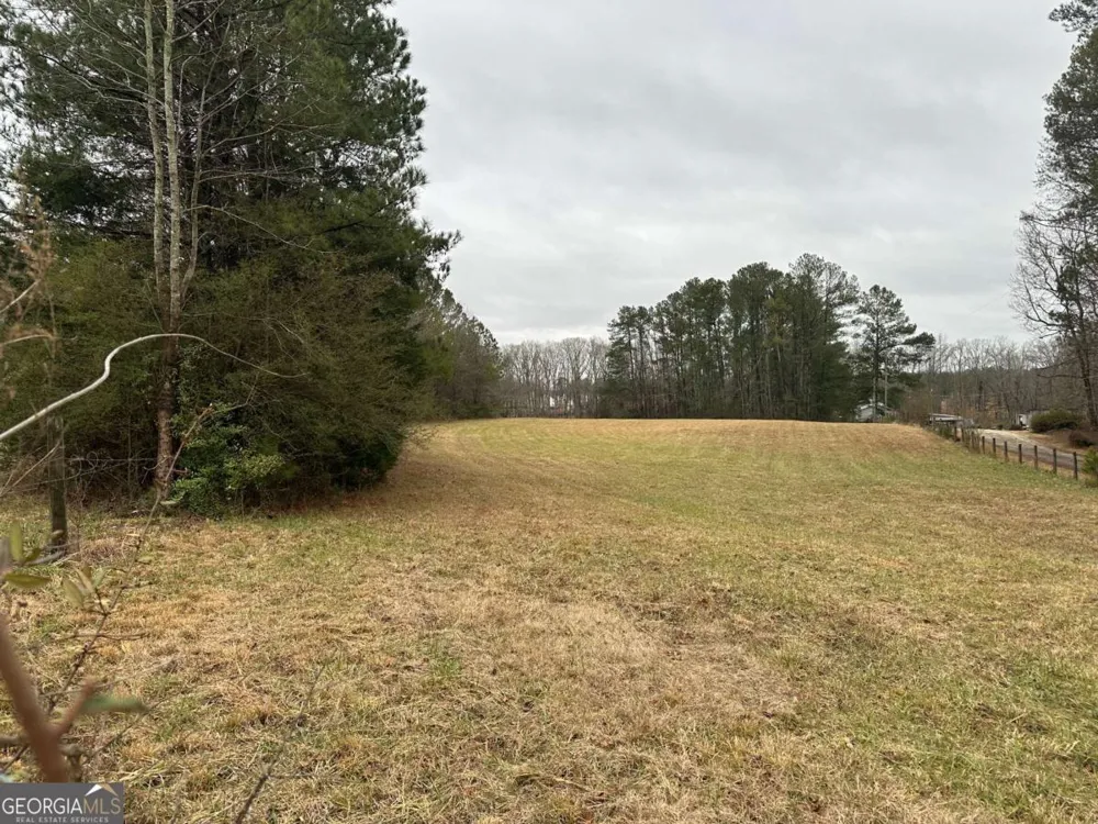 1975 Flat Shoals RD SE Conyers, GA 30013