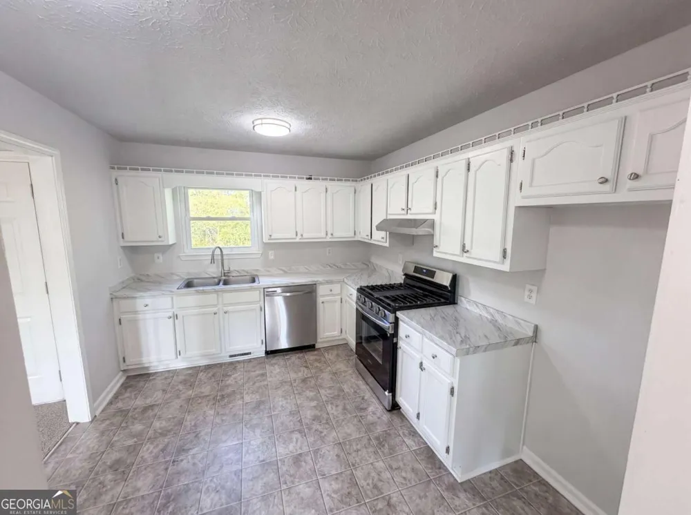 1872 David DR Douglasville, GA 30135