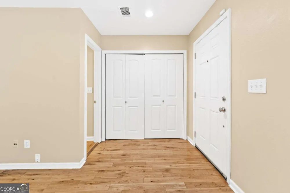 2266 Oak Glenn CIR Duluth, GA 30096