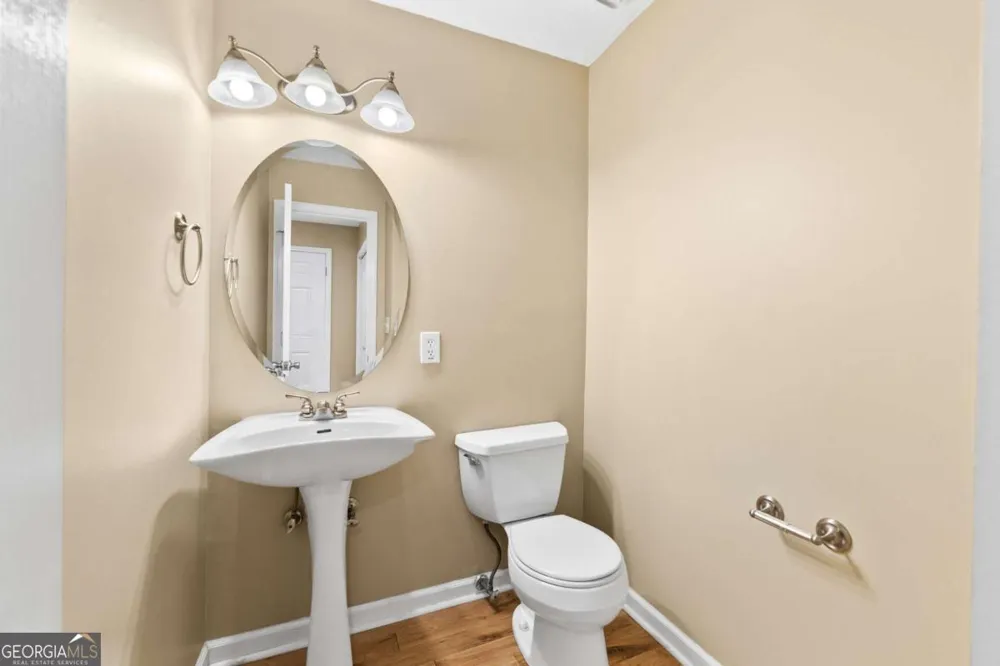 2266 Oak Glenn CIR Duluth, GA 30096