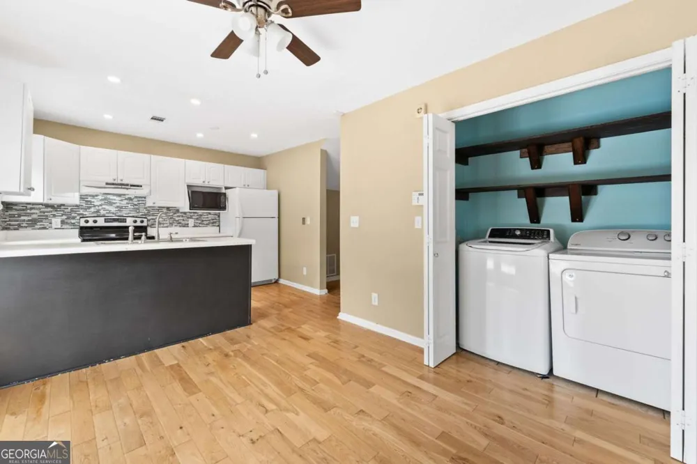 2266 Oak Glenn CIR Duluth, GA 30096