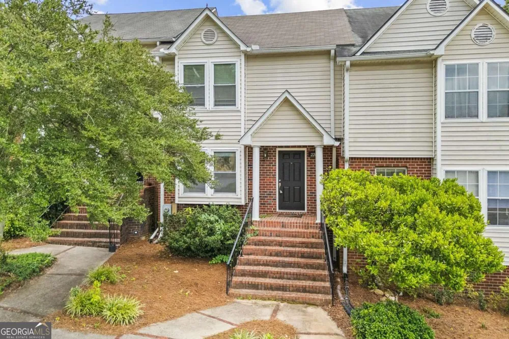 2266 Oak Glenn CIR Duluth, GA 30096