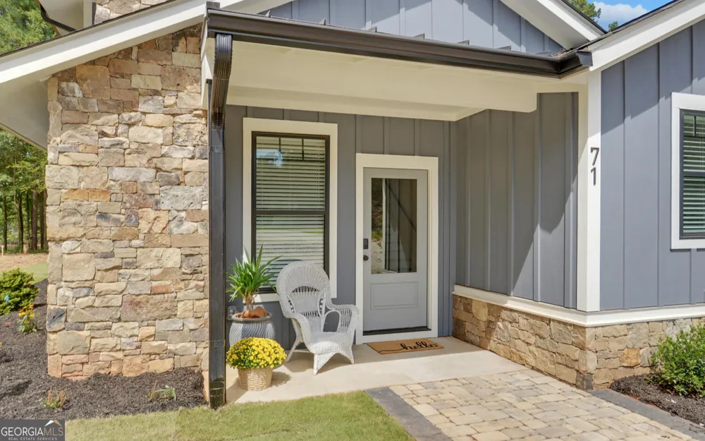 71 Woodlake Crt Hartwell, GA 30643