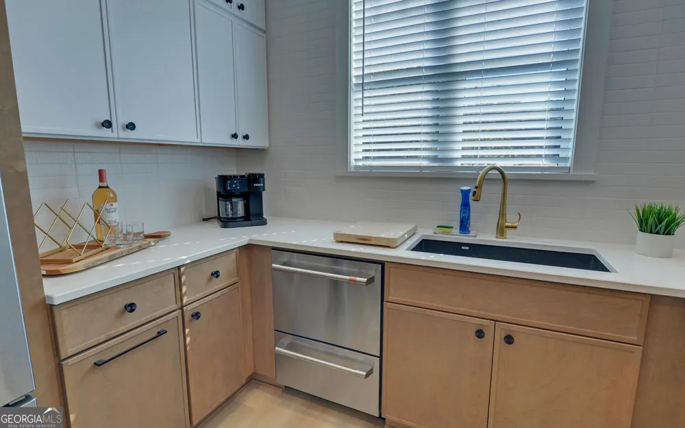 71 Woodlake Crt Hartwell, GA 30643
