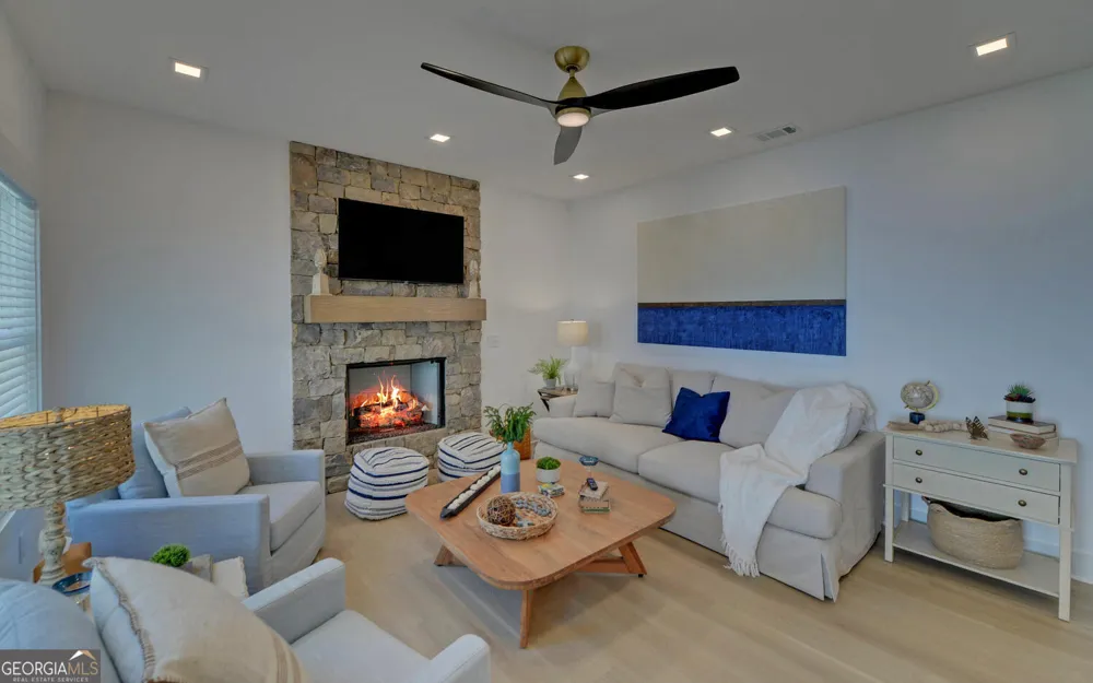 73 Woodlake Crt Hartwell, GA 30643