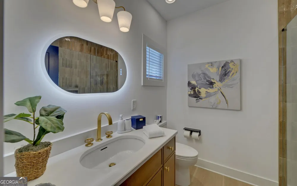 73 Woodlake Crt Hartwell, GA 30643
