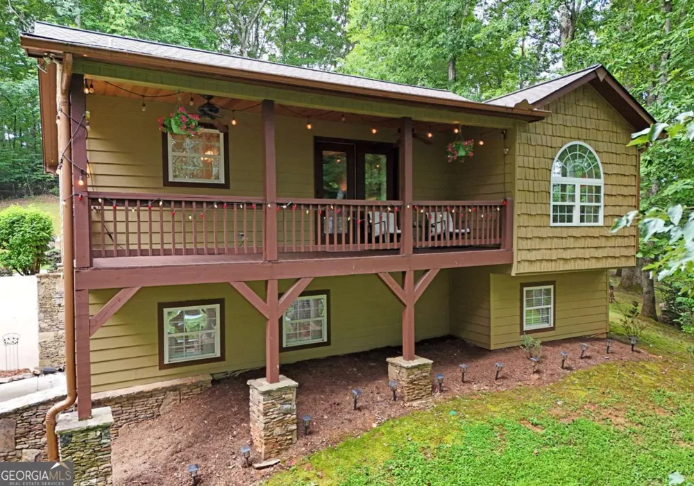 1512 Smithfield LN Young Harris, GA 30582