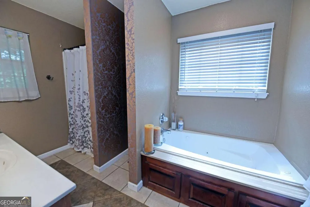 1512 Smithfield LN Young Harris, GA 30582