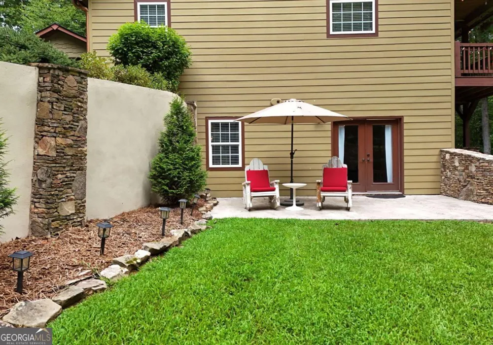 1512 Smithfield LN Young Harris, GA 30582
