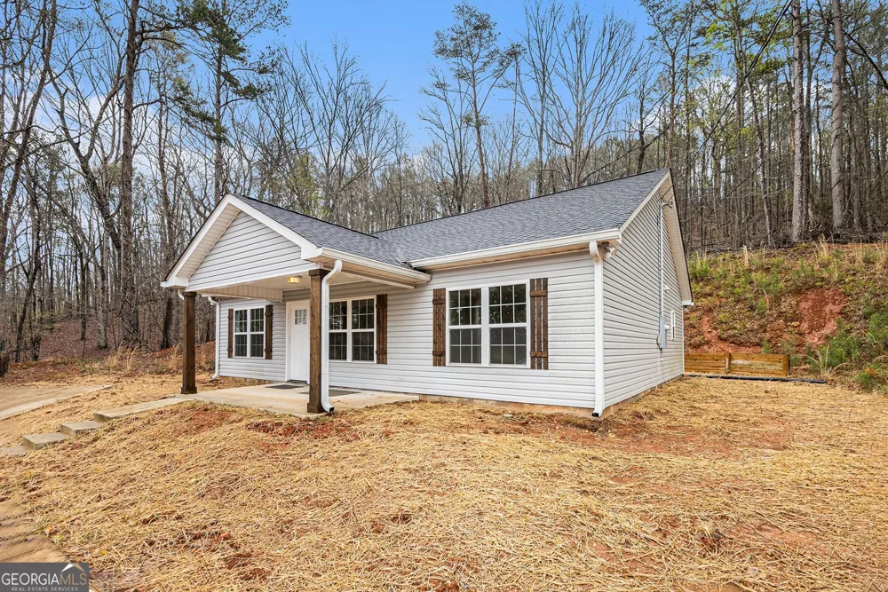 117 Jack ST SE Silver Creek, GA 30173