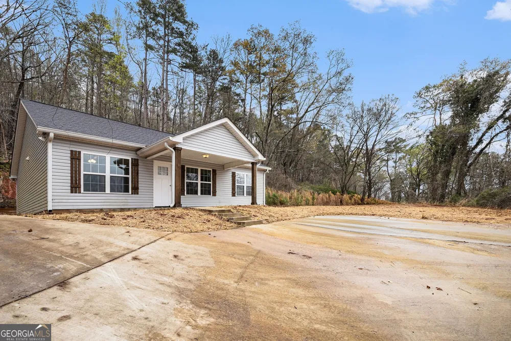 117 Jack ST SE Silver Creek, GA 30173