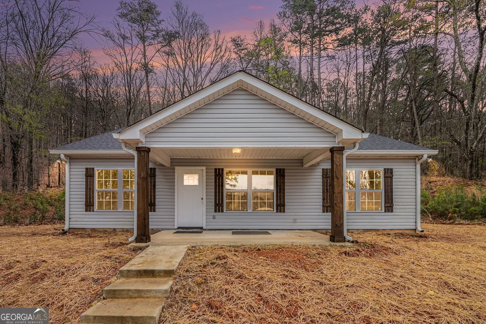 117 Jack ST SE Silver Creek, GA 30173