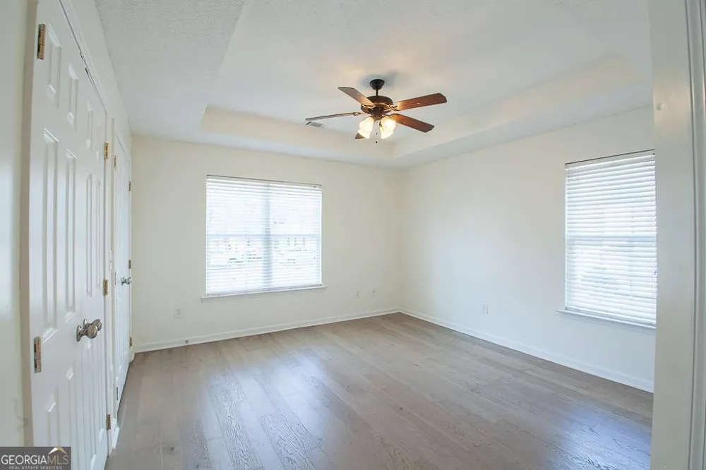 511 Circle DR Calhoun, GA 30701