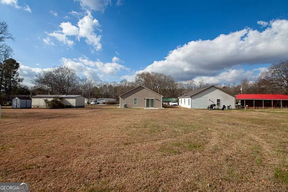 511 Circle DR Calhoun, GA 30701