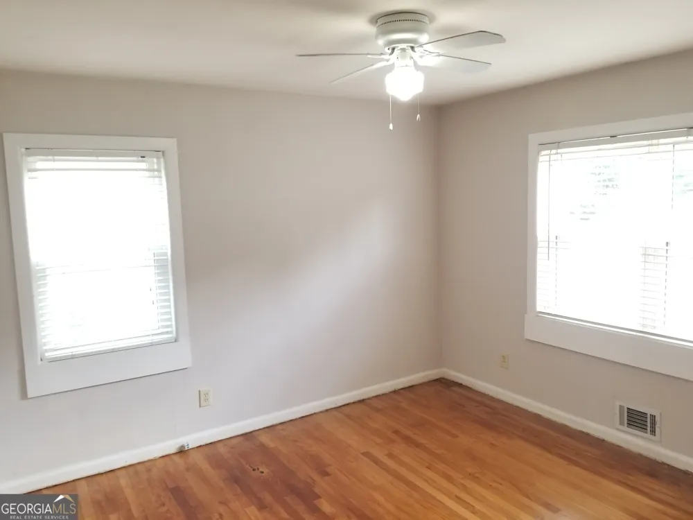 5066 Phillips DR Forest Park, GA 30297