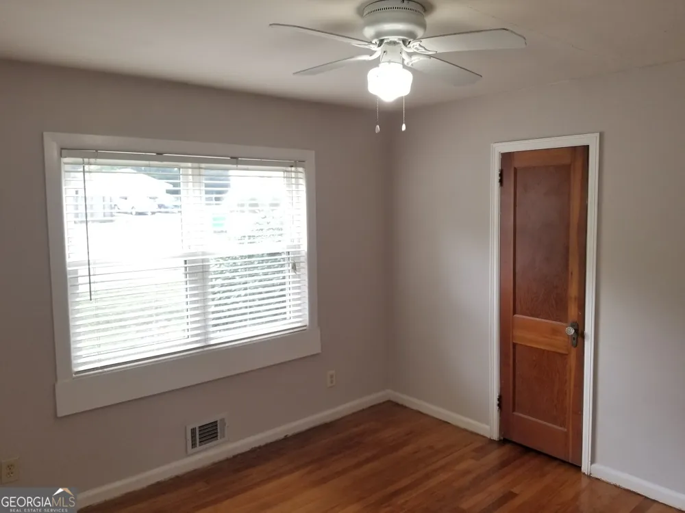 5066 Phillips DR Forest Park, GA 30297
