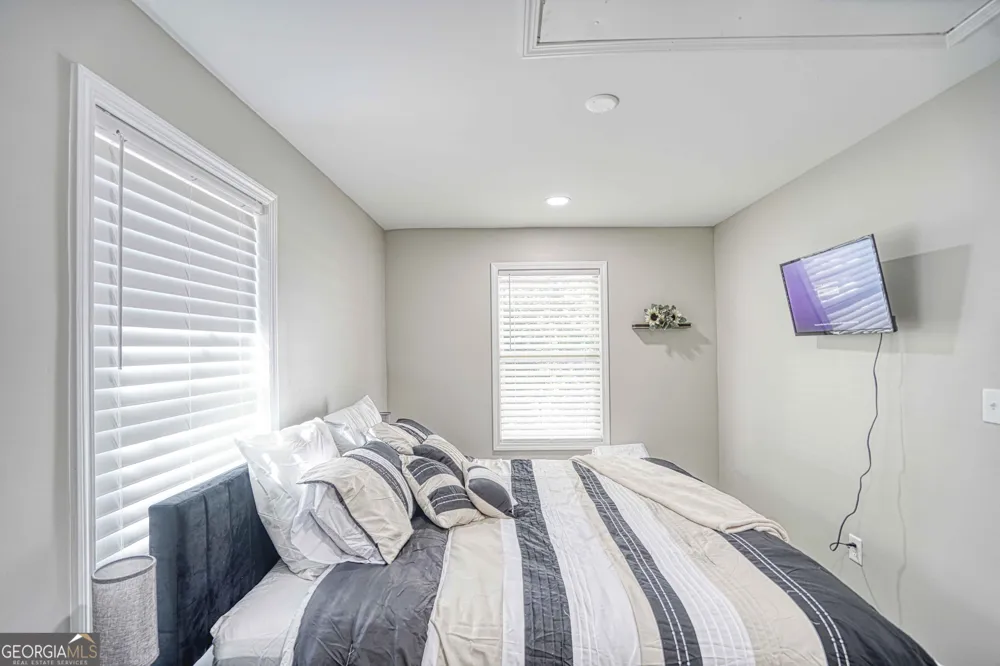 1827 Dunlap AVE East Point, GA 30344