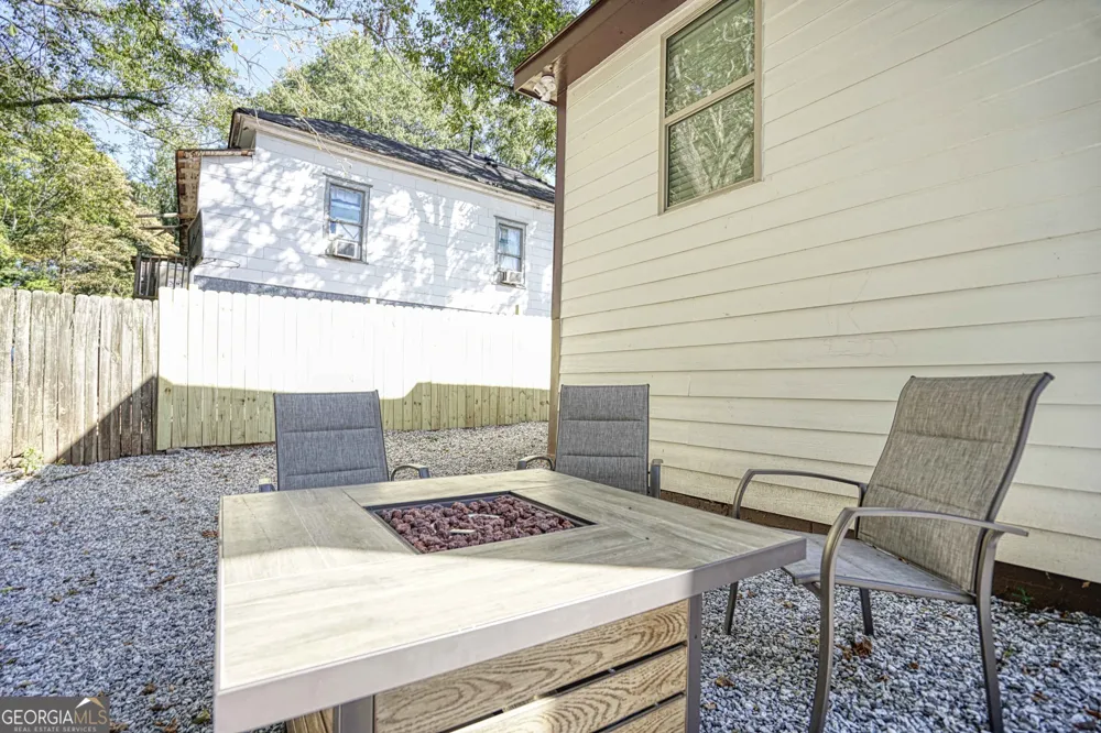 1827 Dunlap AVE East Point, GA 30344