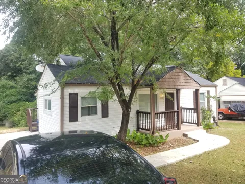 2467 Calvin AVE