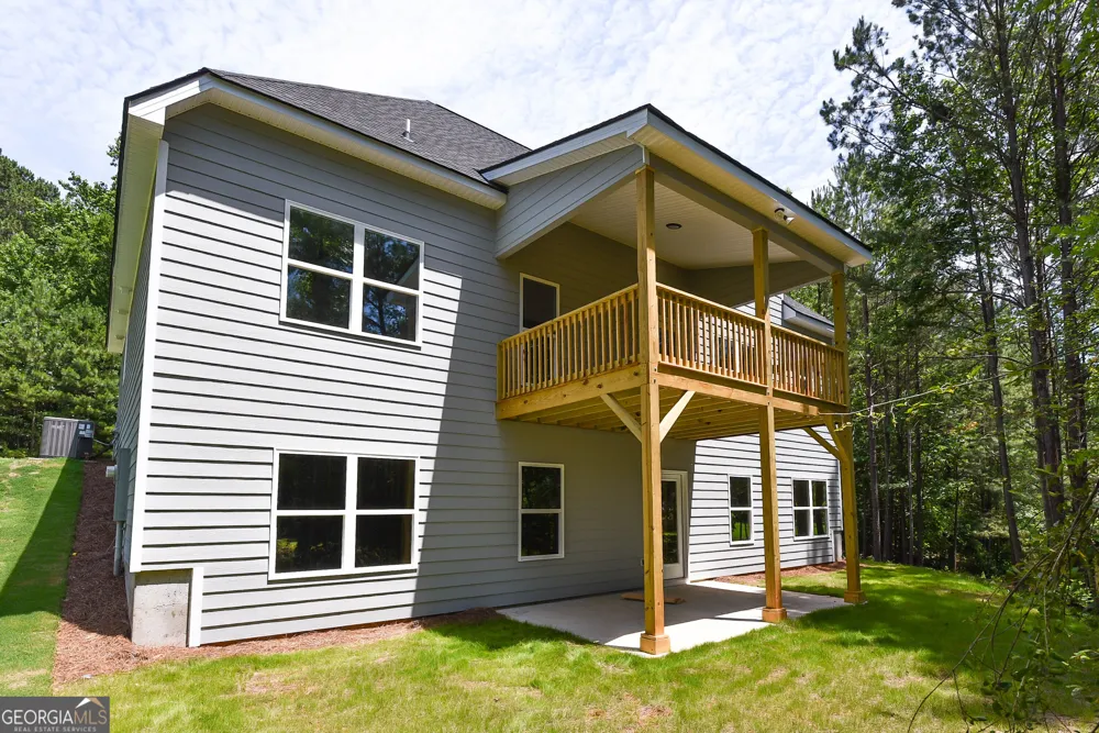 110 Fuller CT Grantville, GA 30220