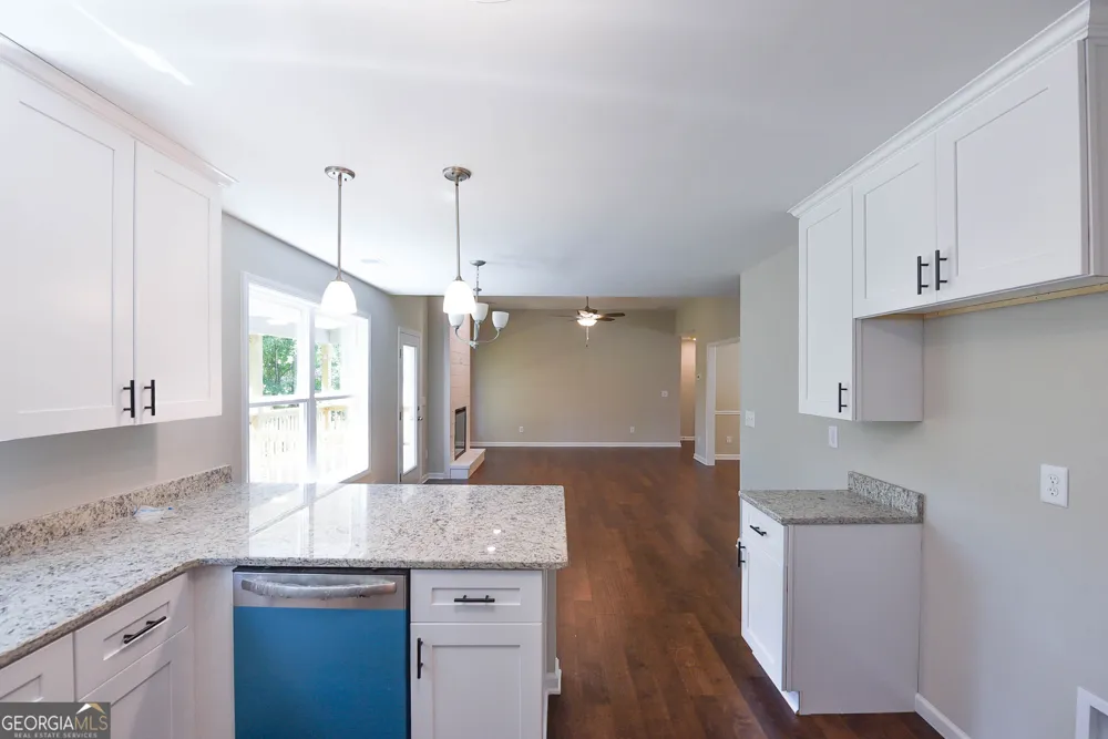 110 Fuller CT Grantville, GA 30220