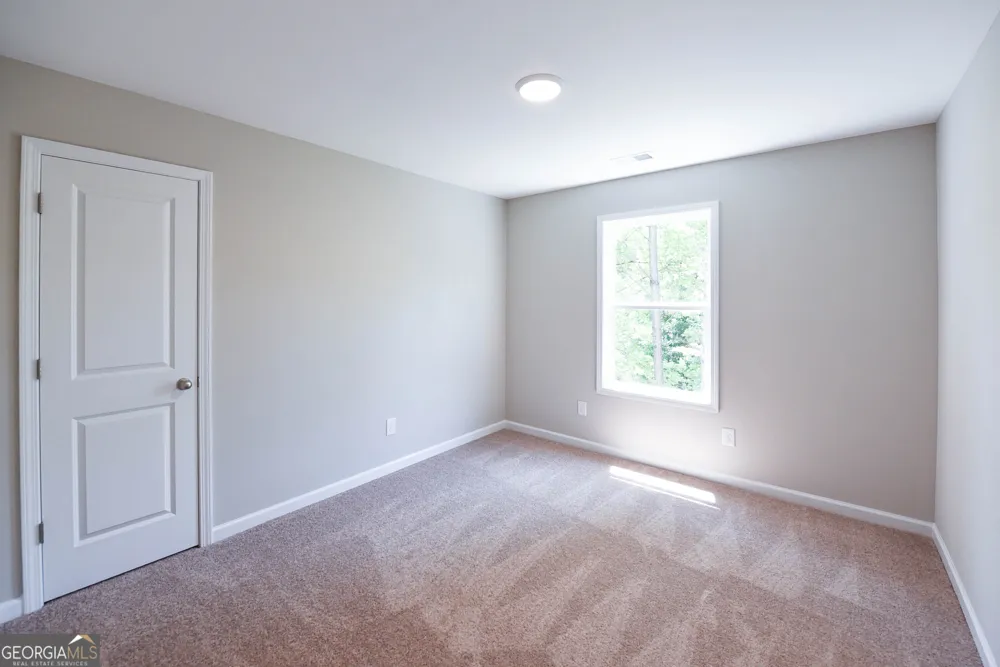 110 Fuller CT Grantville, GA 30220