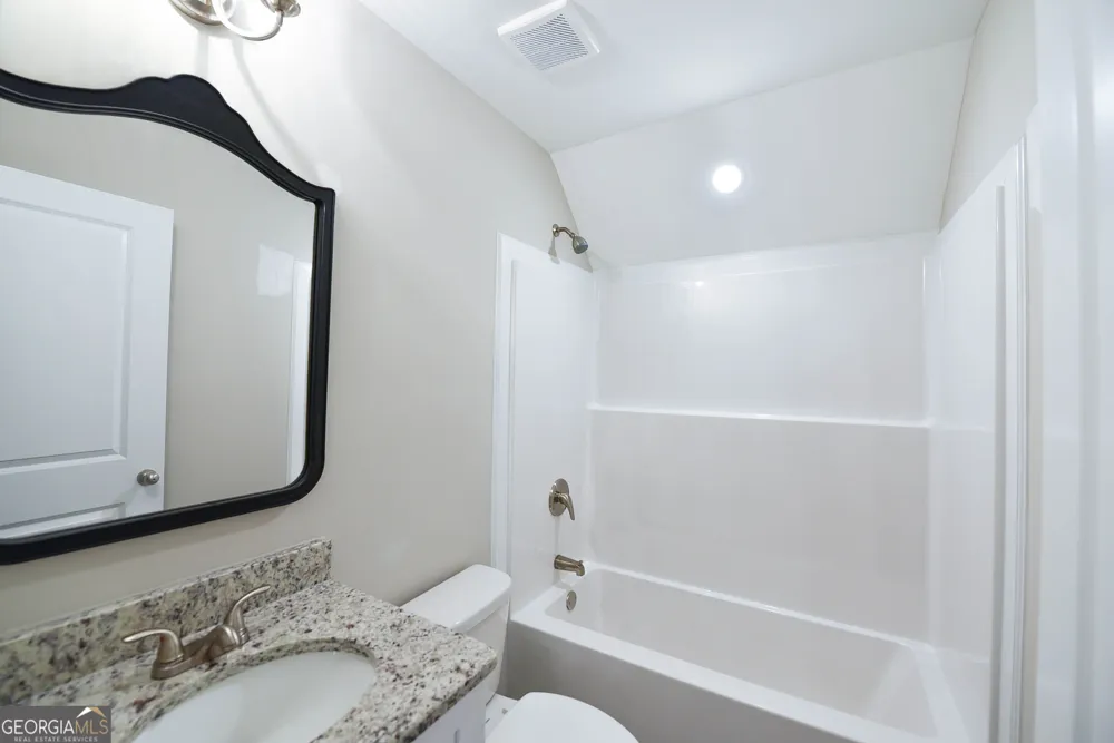 110 Fuller CT Grantville, GA 30220