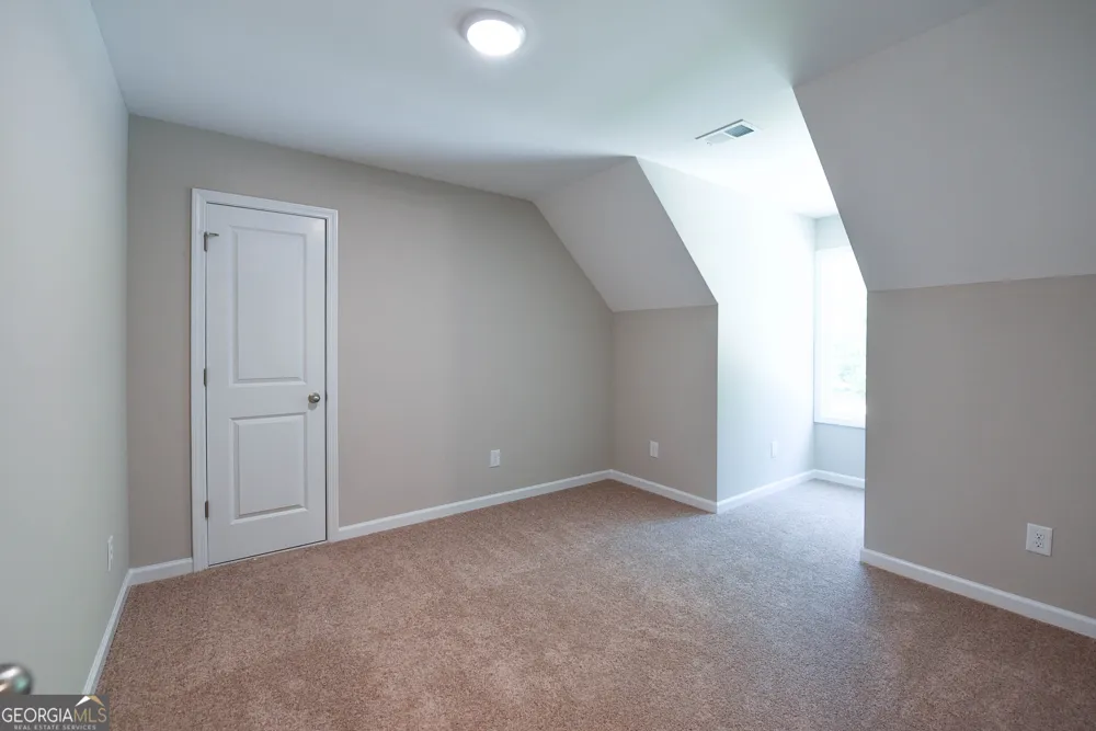 110 Fuller CT Grantville, GA 30220