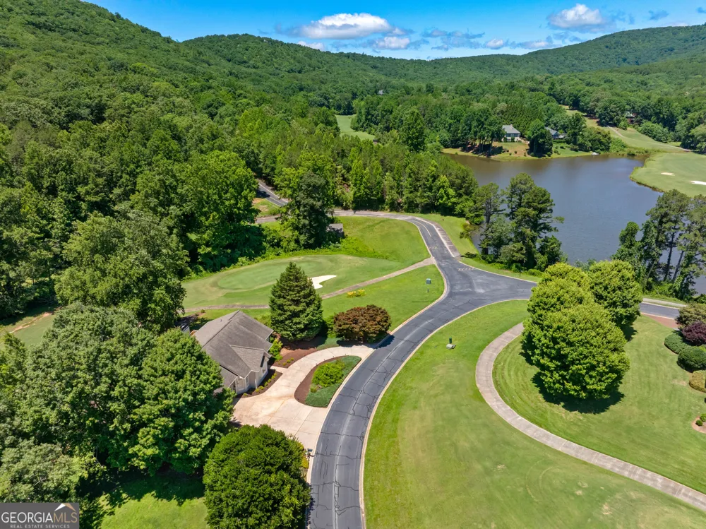 501 Granny Smith Circle Clarkesville, GA 30523