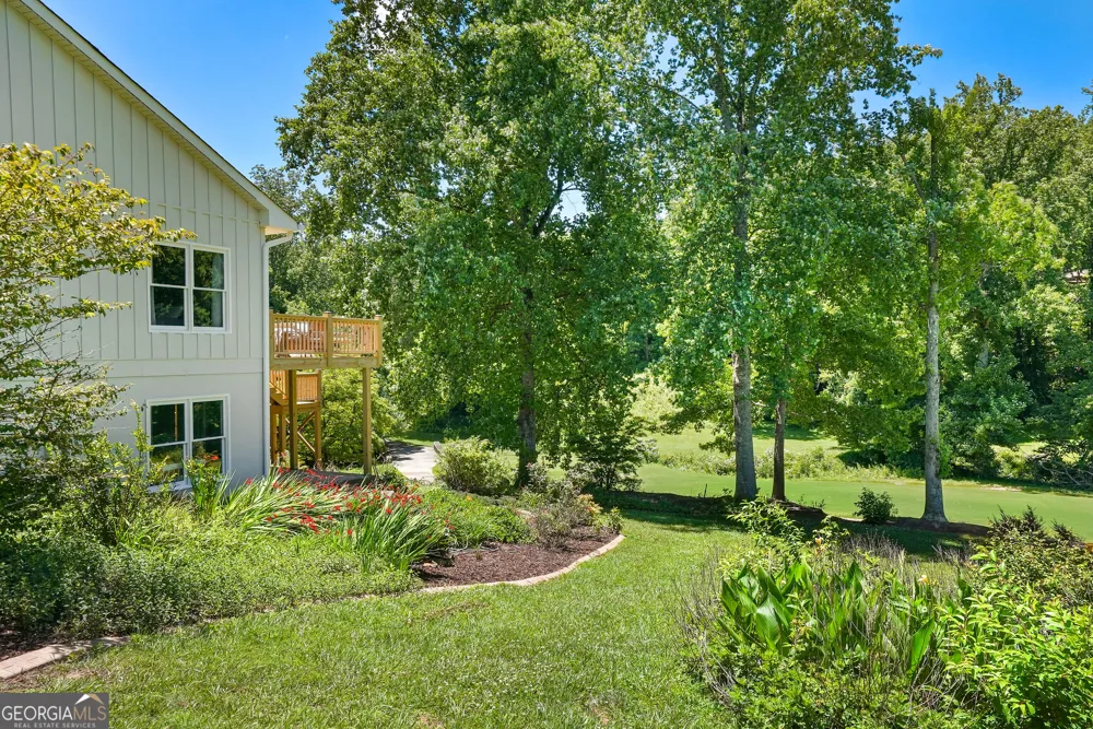 501 Granny Smith Circle Clarkesville, GA 30523