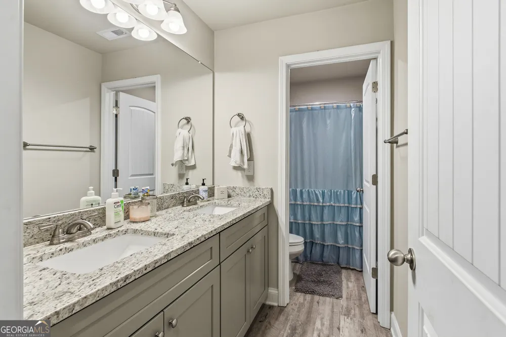 171 Strickland LOOP Forsyth, GA 31029