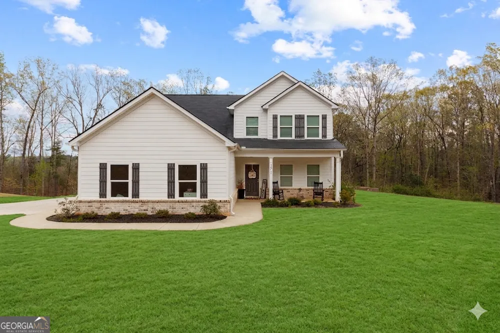 171 Strickland LOOP Forsyth, GA 31029