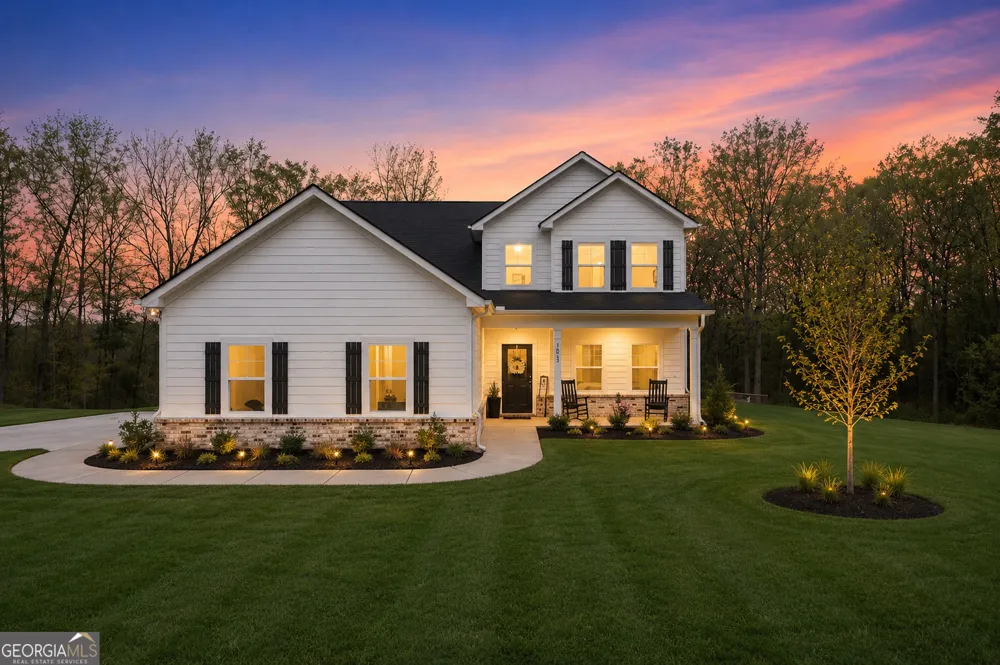 171 Strickland LOOP Forsyth, GA 31029